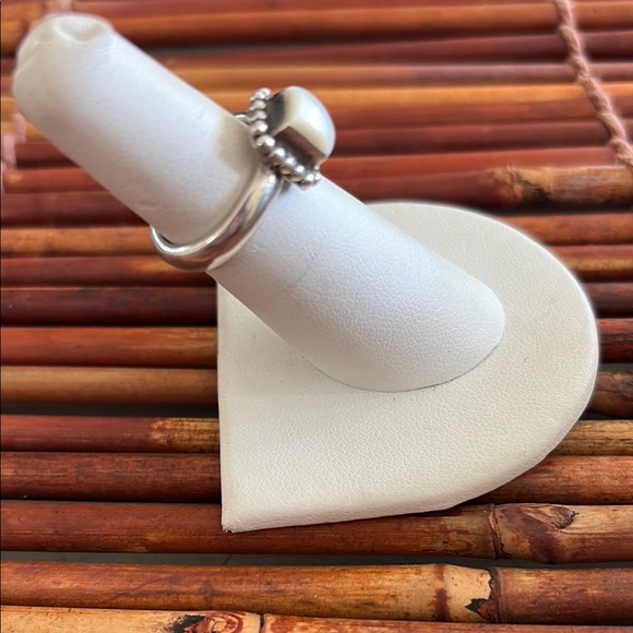 Silpada Sterling Silver Ring with White Pearl - Picture 4 of 7